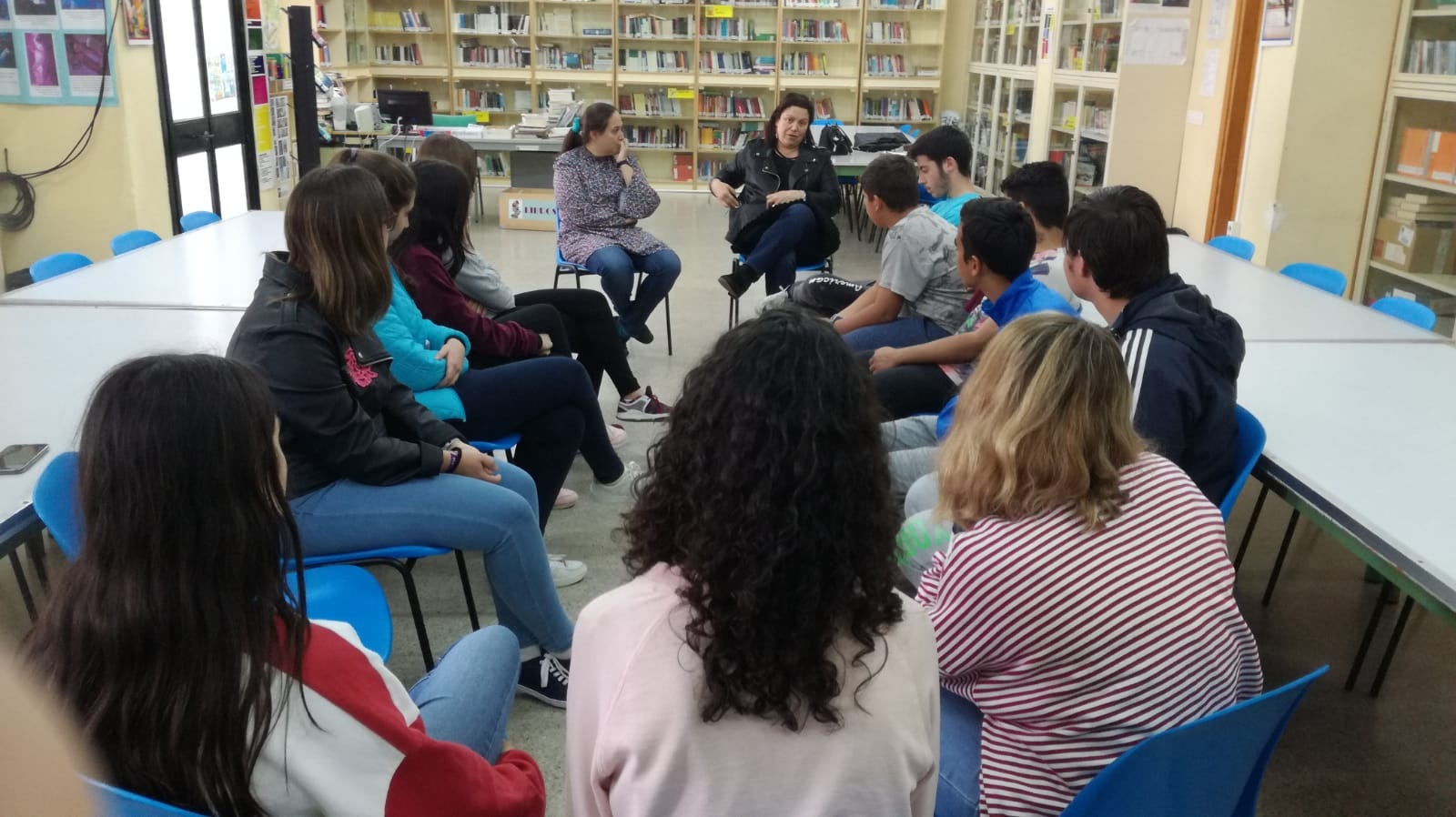 CARTEL REVISTA INVESTIGACIÓN LOCAL