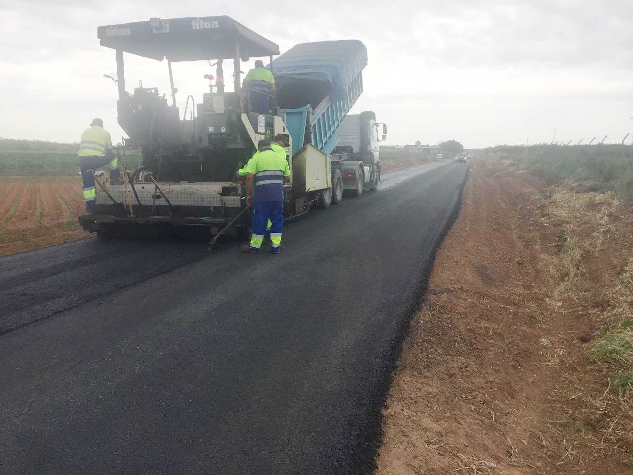 ctra-Guadajoz arreglandose